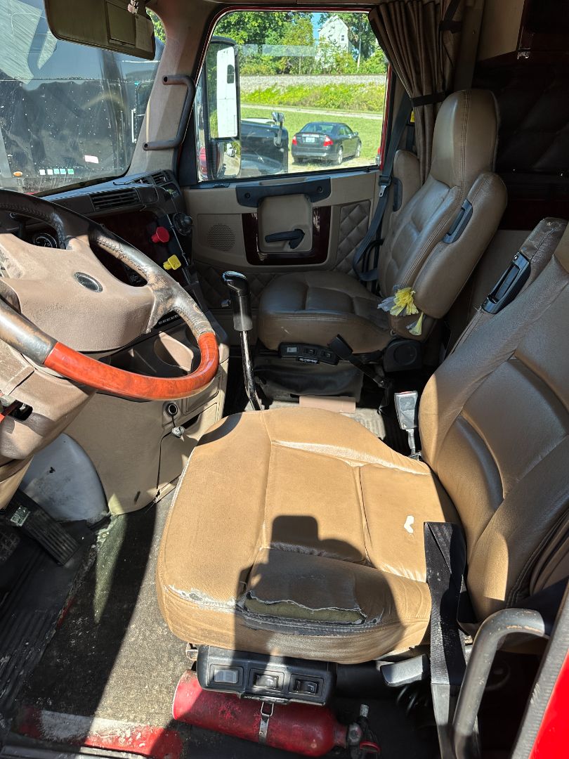 2015 FREIGHTLINER Coronado 132 - Image 13